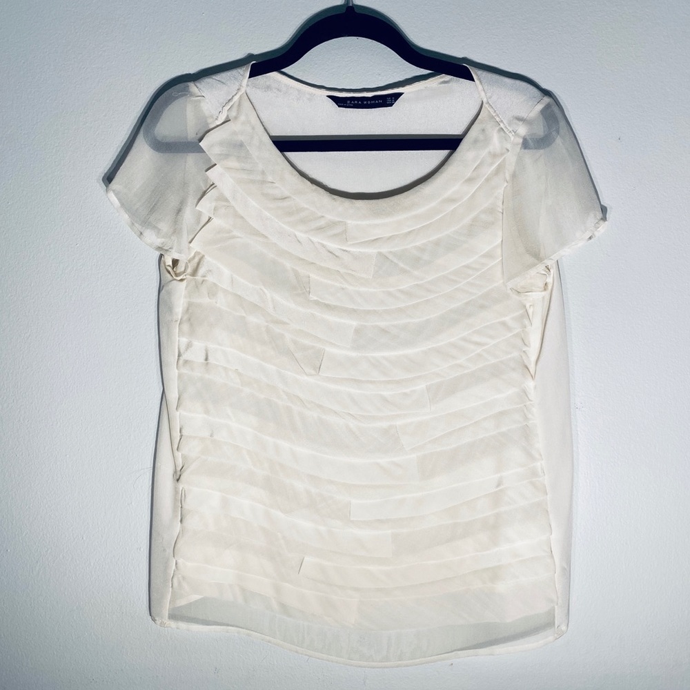 ZARA WOMAN**Med Cream Blouse**Medium - Picture 1 of 3
